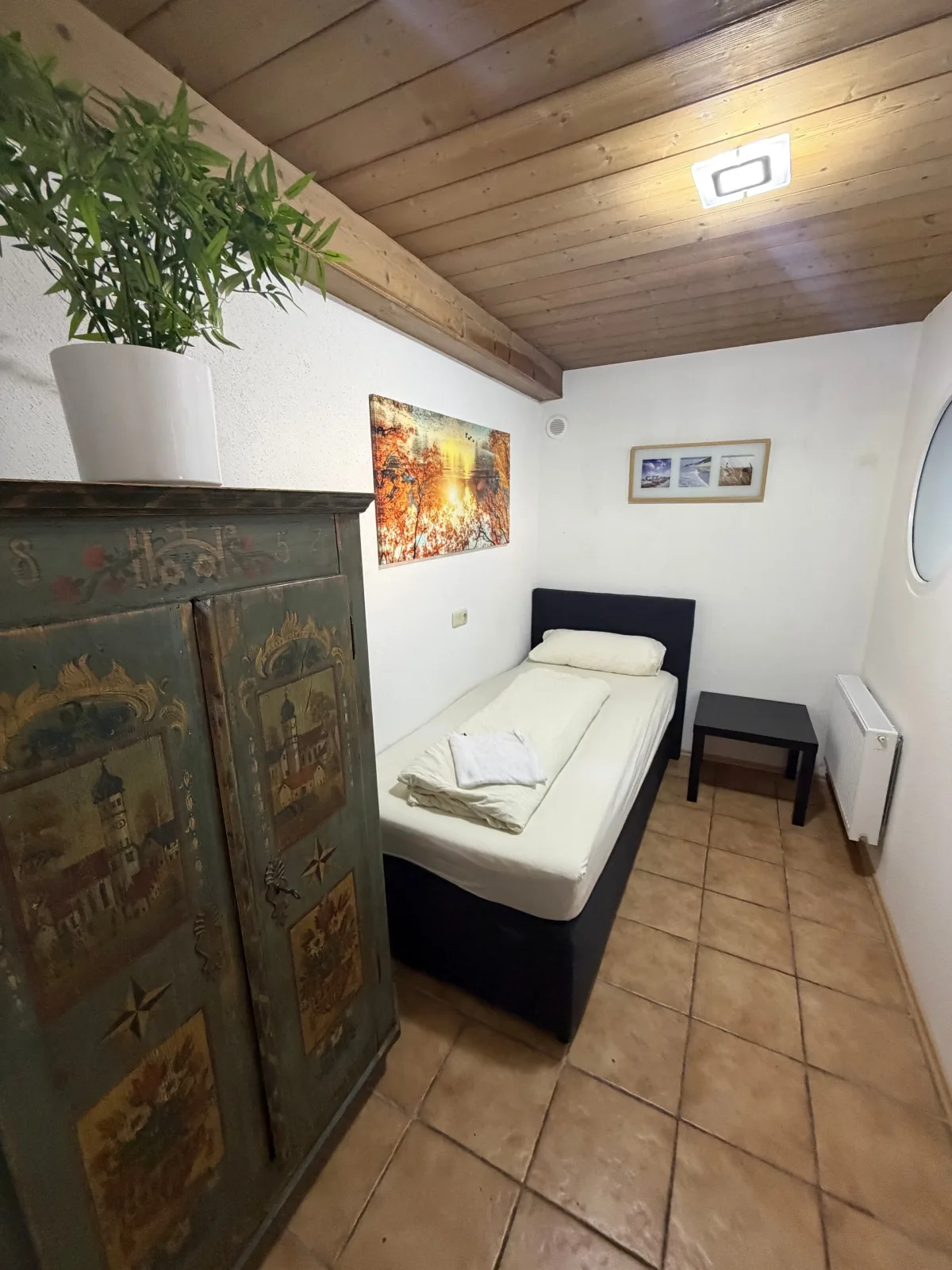 4 Zimmer/ Moderner Alpen-Chic trifft Tradition bei München (EG-R)