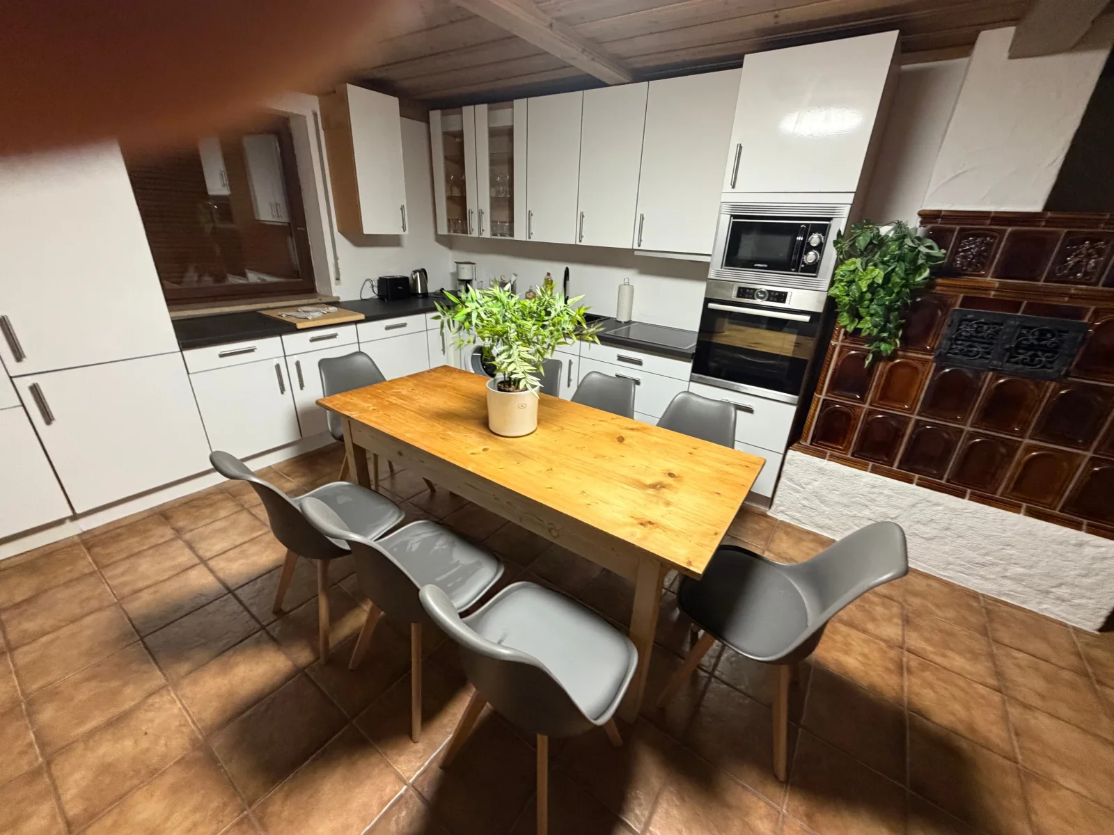 7 Zimmer /Stilvolle Residenz vor den Toren Münchens für 18 Personen  (OG)