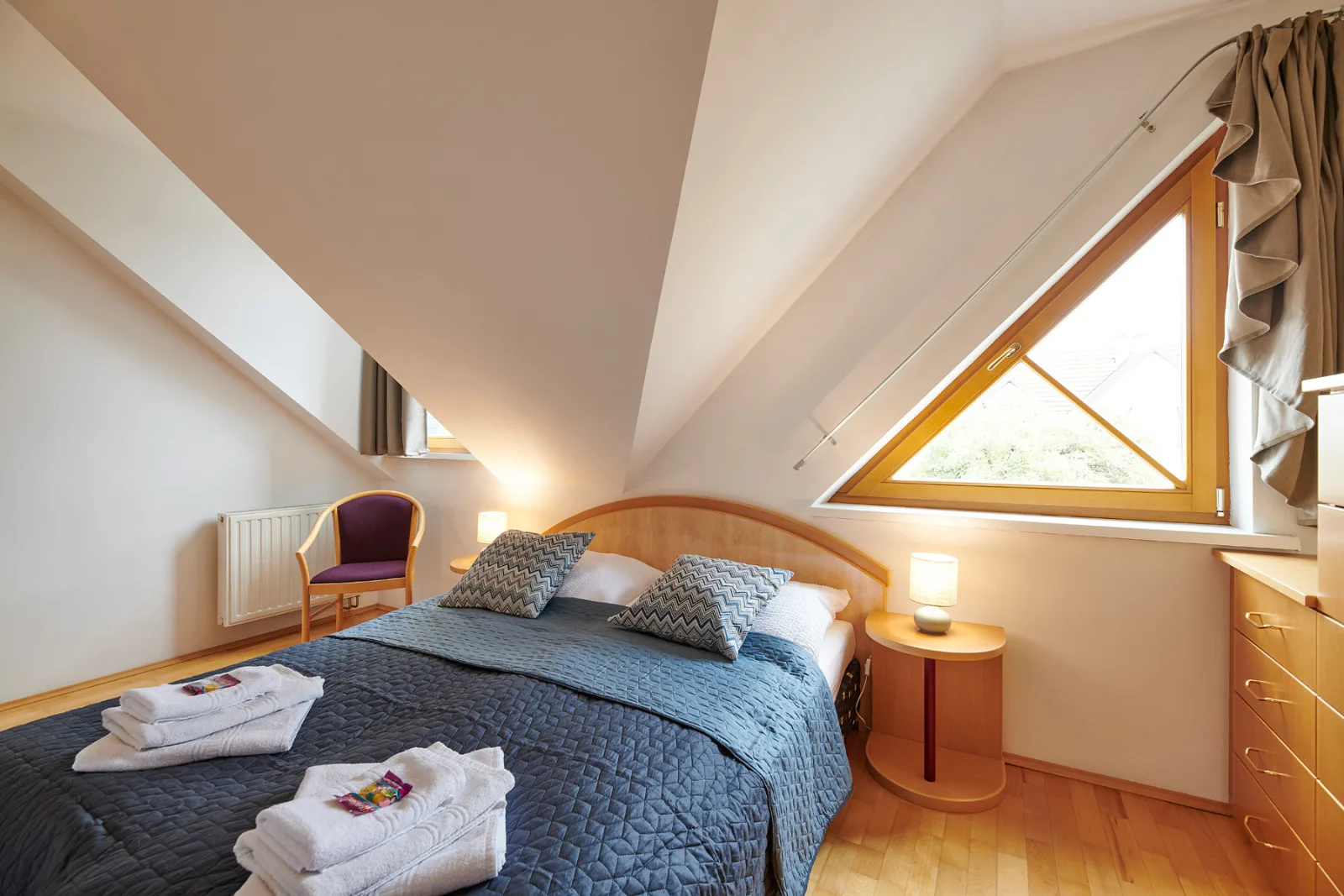 Das Burgennest, 5-Betten Haus, Bademantelgang, Garten, Parkplatz