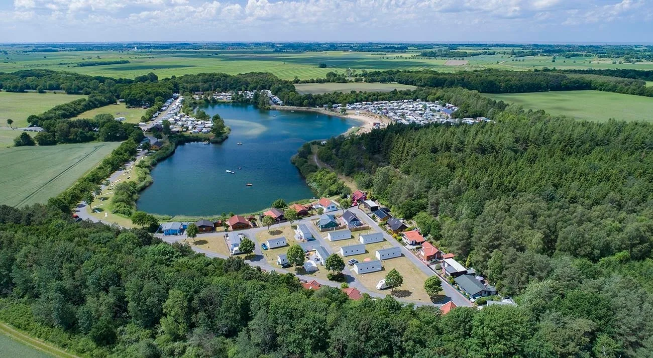 Safarizelt Krebs (2) mit Seeblick