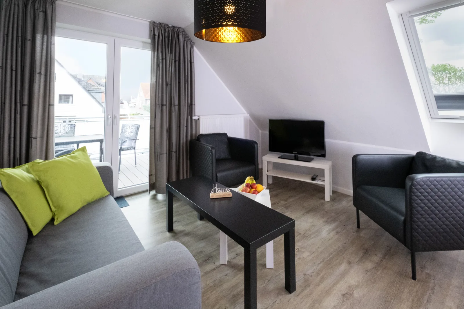 *Neu* FeWo No. 4 Friesenhuus Carolinensiel mit großem Balkon und Fahrradgarage in top Lage