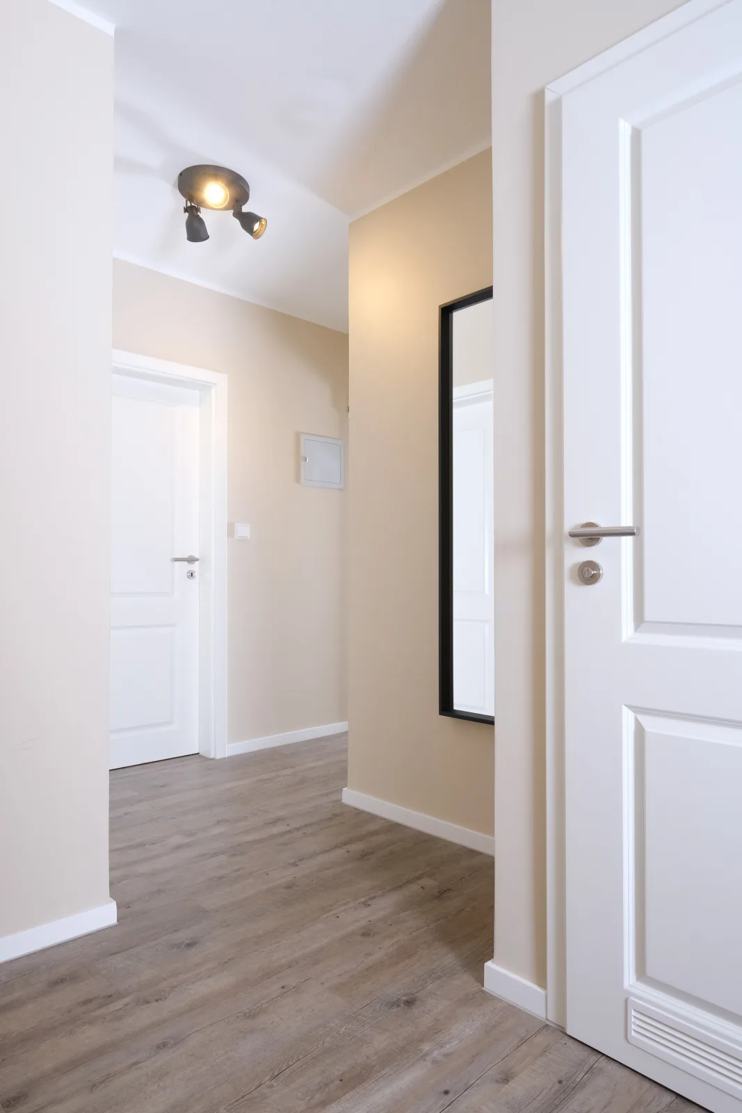 *Neu* FeWo No. 4 Friesenhuus Carolinensiel mit großem Balkon und Fahrradgarage in top Lage