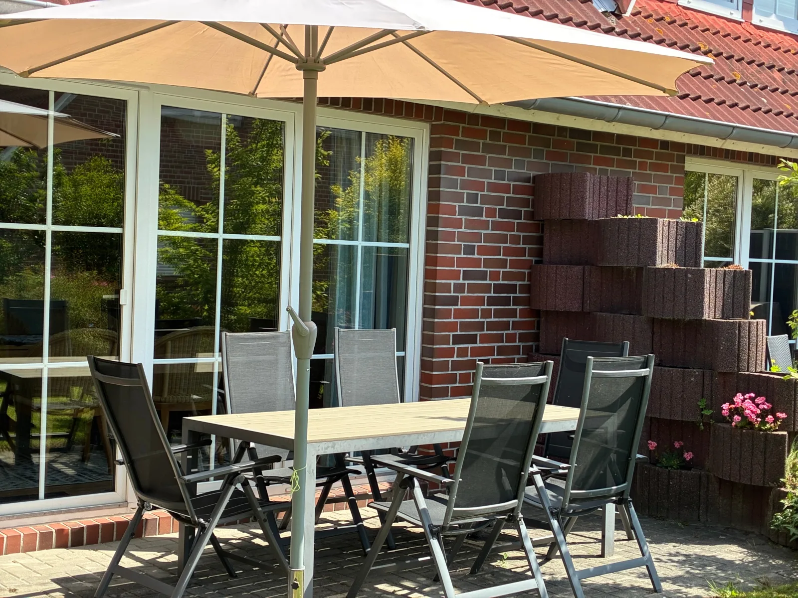 Ferienhaus Kluntje im Fischerdorf Ditzum - Parkplatz inklusive