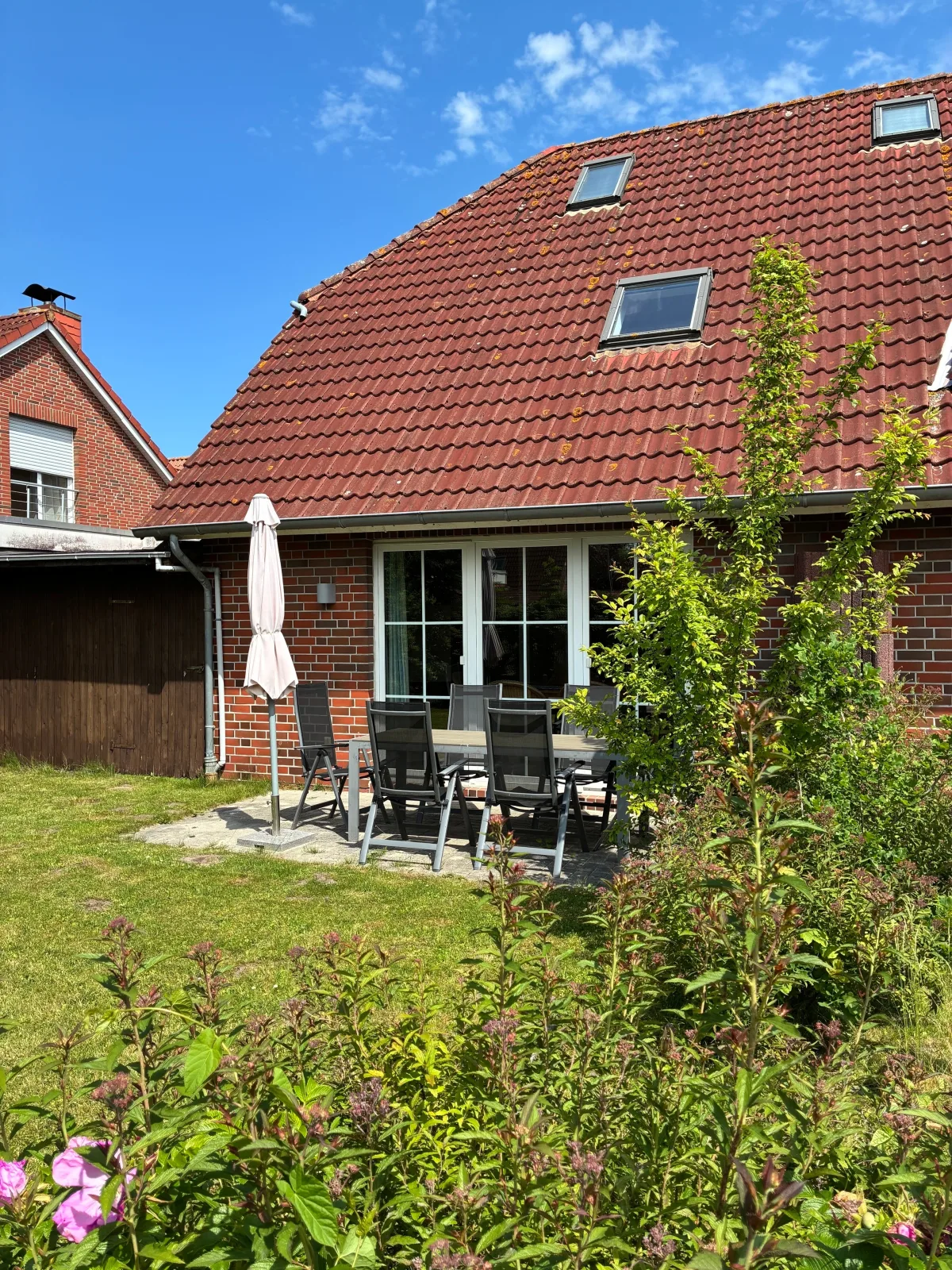 Ferienhaus Kluntje im Fischerdorf Ditzum - Parkplatz inklusive