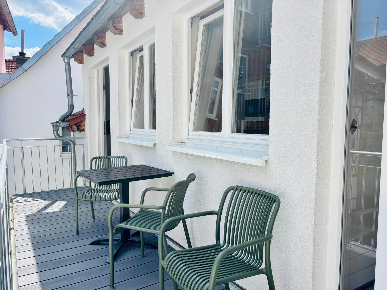 AyCatcherHomes - Mira | Old Town | 3BR Loft | 9 Guests