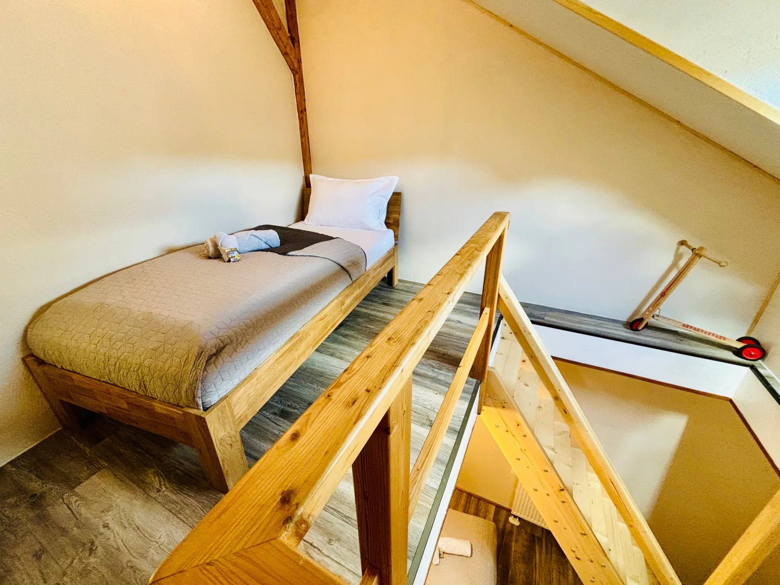 AyCatcherHomes - Mira | Old Town | 3BR Loft | 9 Guests