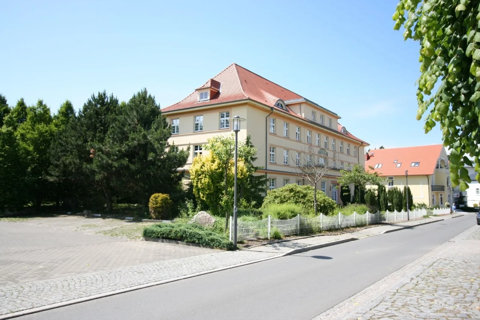 Residenz unter den Linden  -> Seesternchen