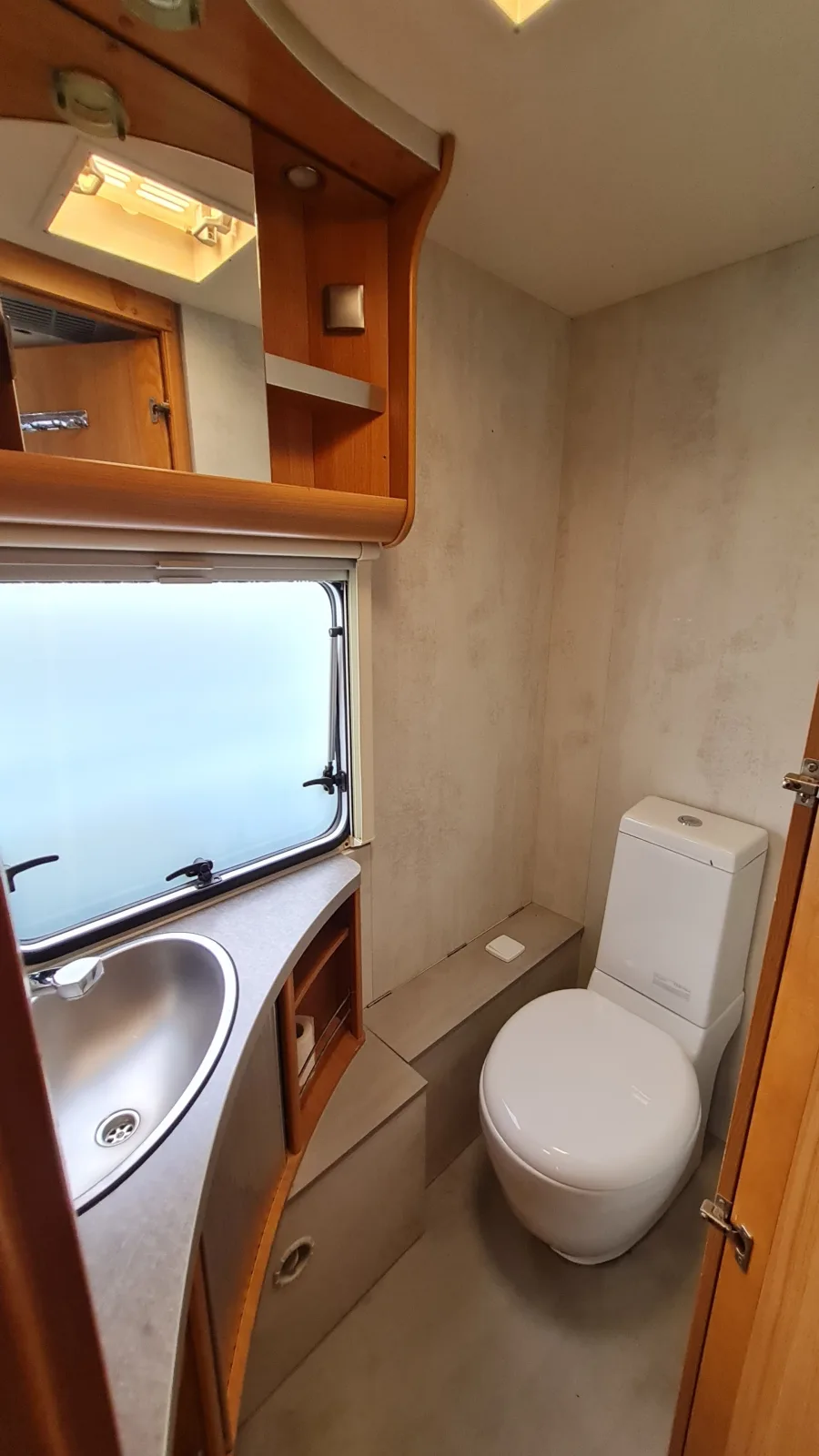 Campingplatz Jurahöhe  Wohnwagen Hütte Flieder