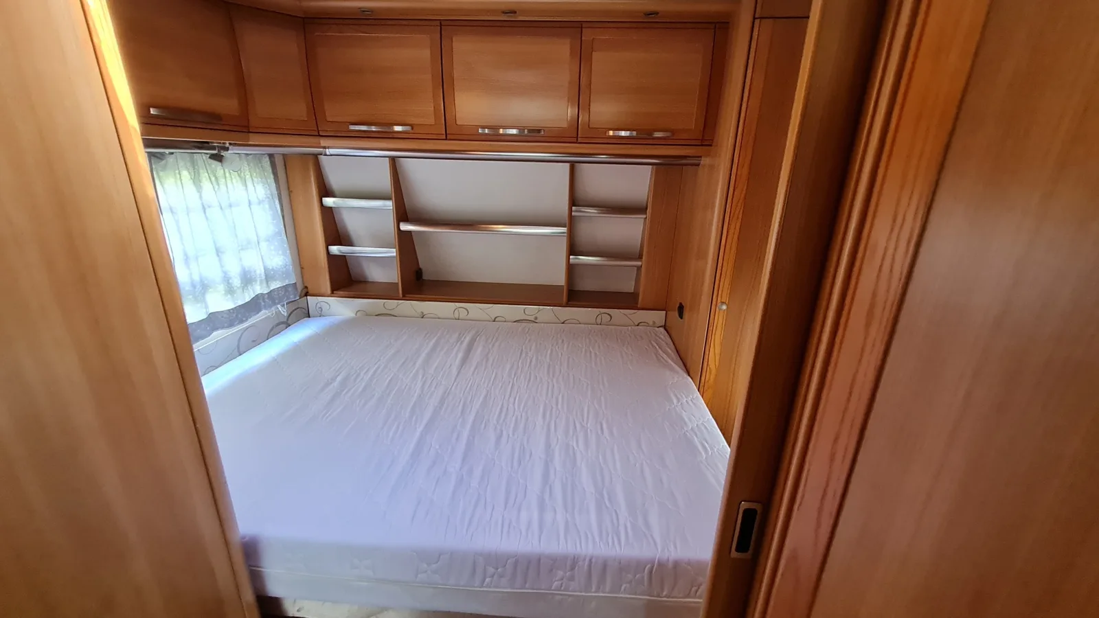 Campingplatz Jurahöhe  Wohnwagen Hütte Flieder