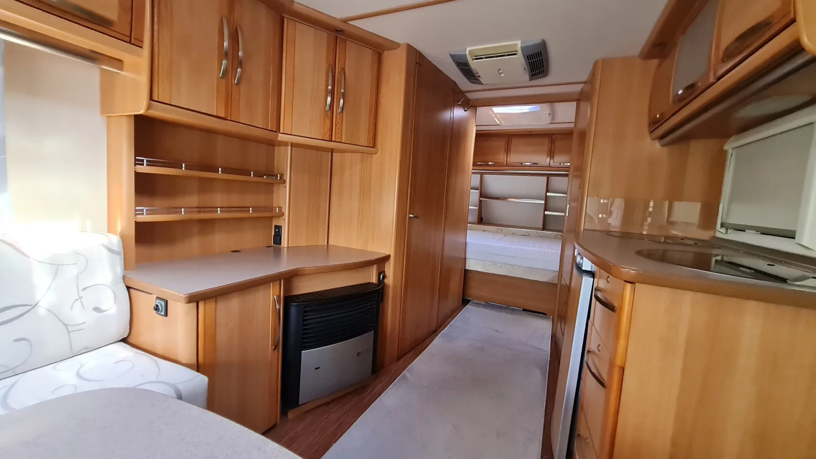 Campingplatz Jurahöhe  Wohnwagen Hütte Flieder