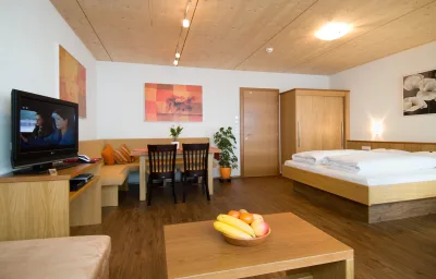Home 4