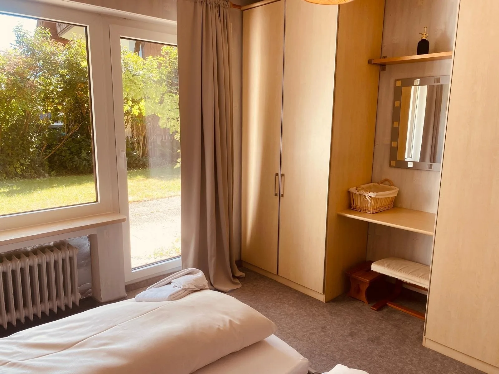 Isarjuwel – Großzügiges Wohnen mit Terrasse, Garten & Karwendelblick
