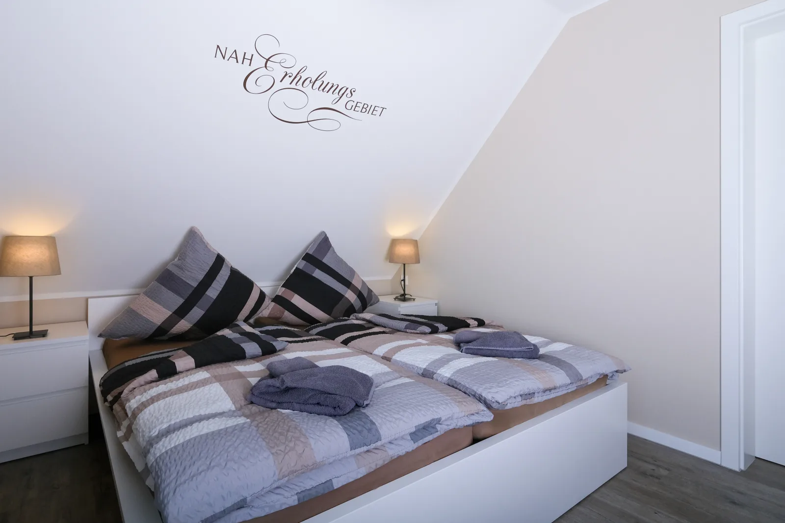 *NEU* FeWo No. 6 Friesenhuus Carolinensiel mit Balkon und Fahrradgarage in top Lage