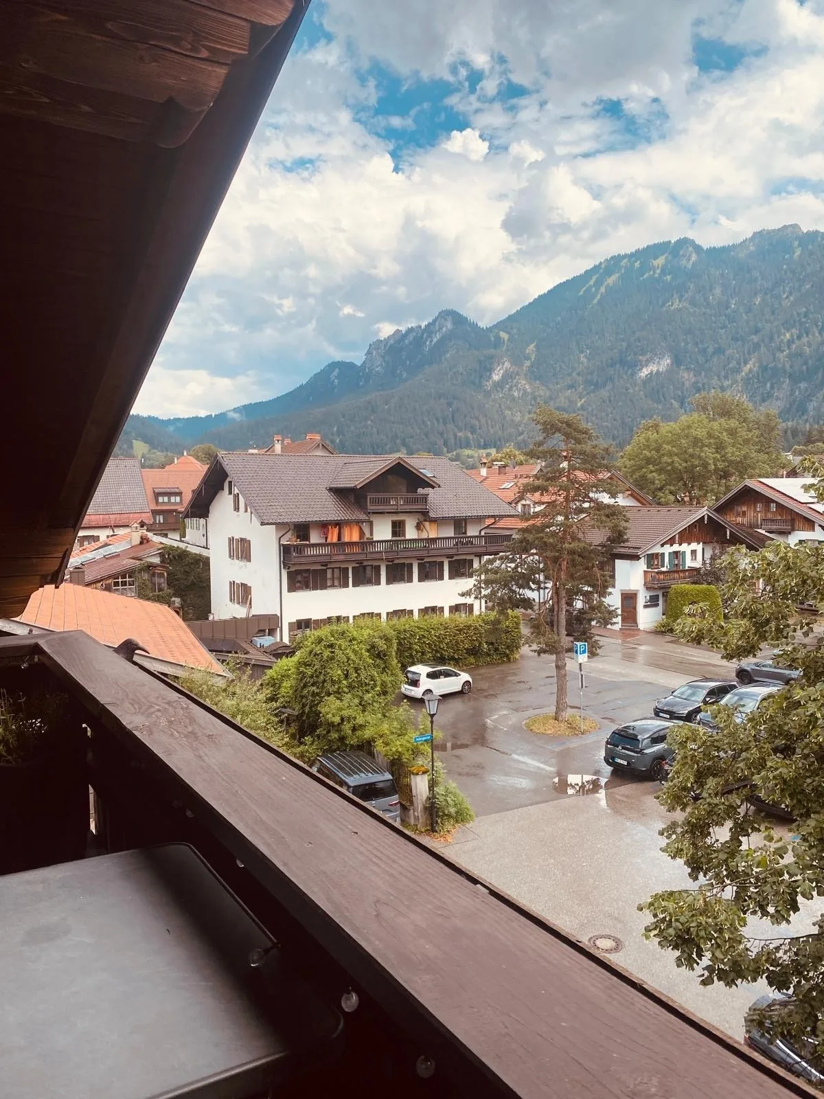 Ammergold mit herrlichem Bergblick