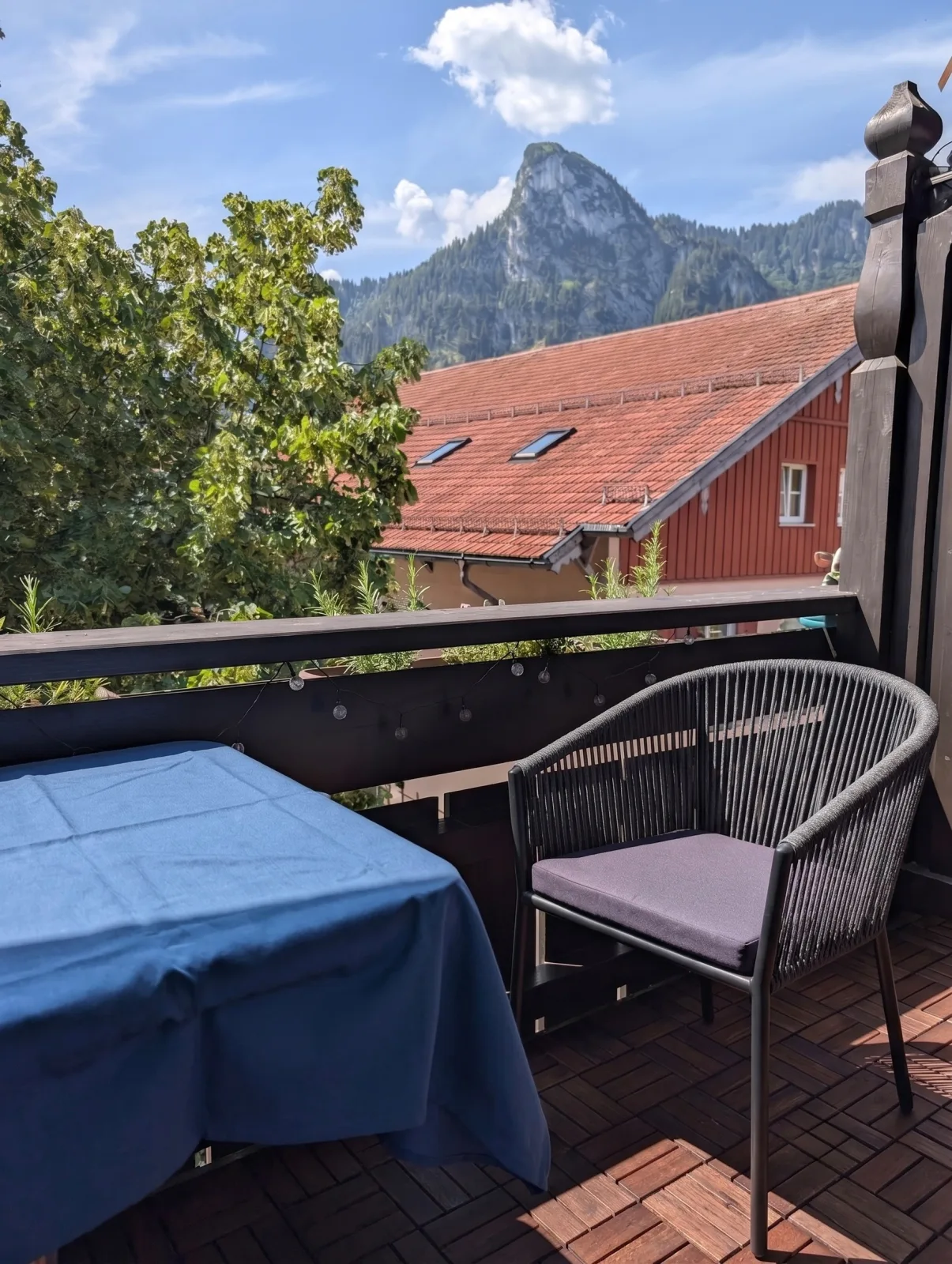 Ammergold mit herrlichem Bergblick