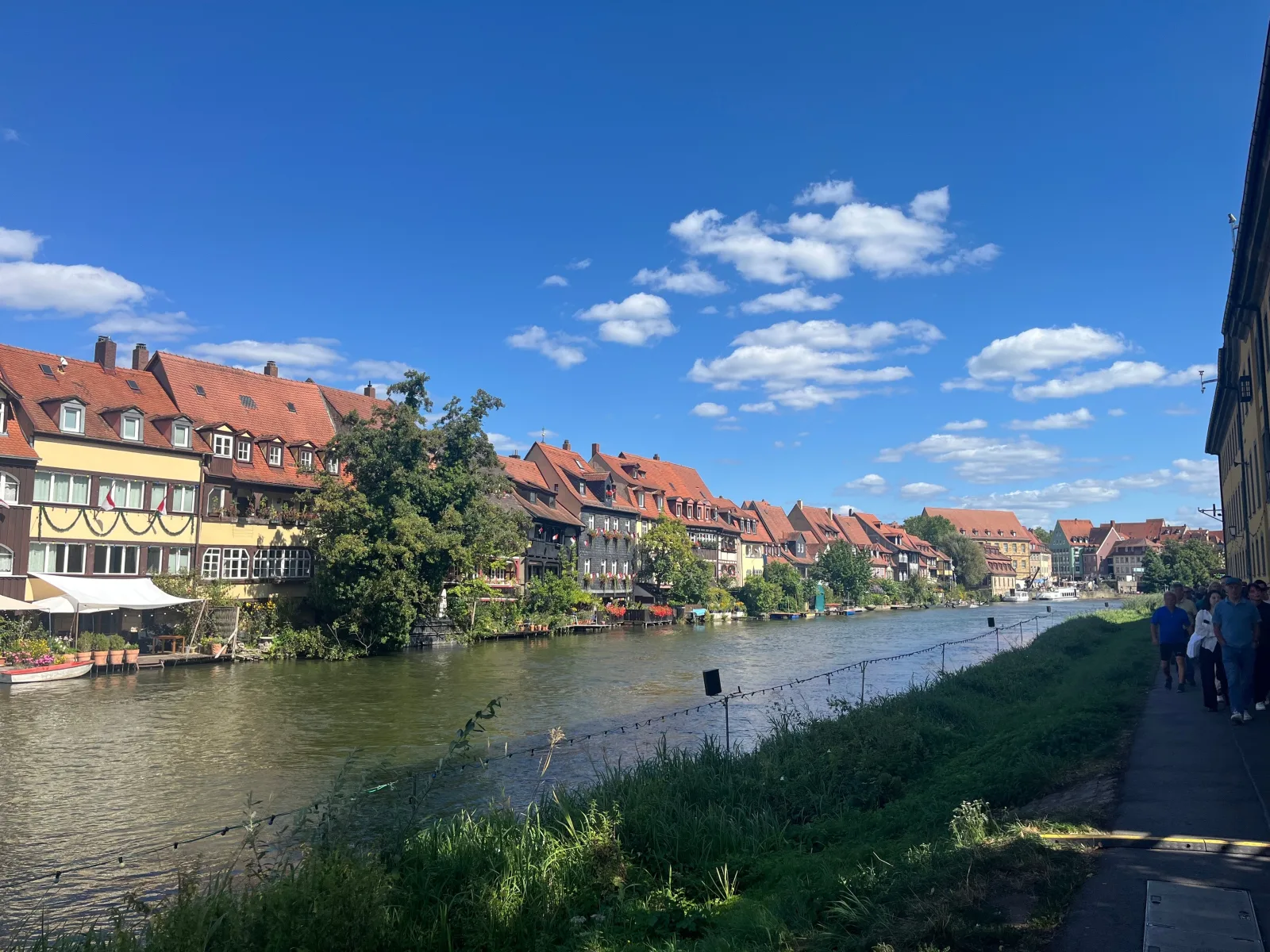 Ferienapart Abends ins Konzert Bamberg Mitte mit TG-Stellplatz + überdachten Balkon