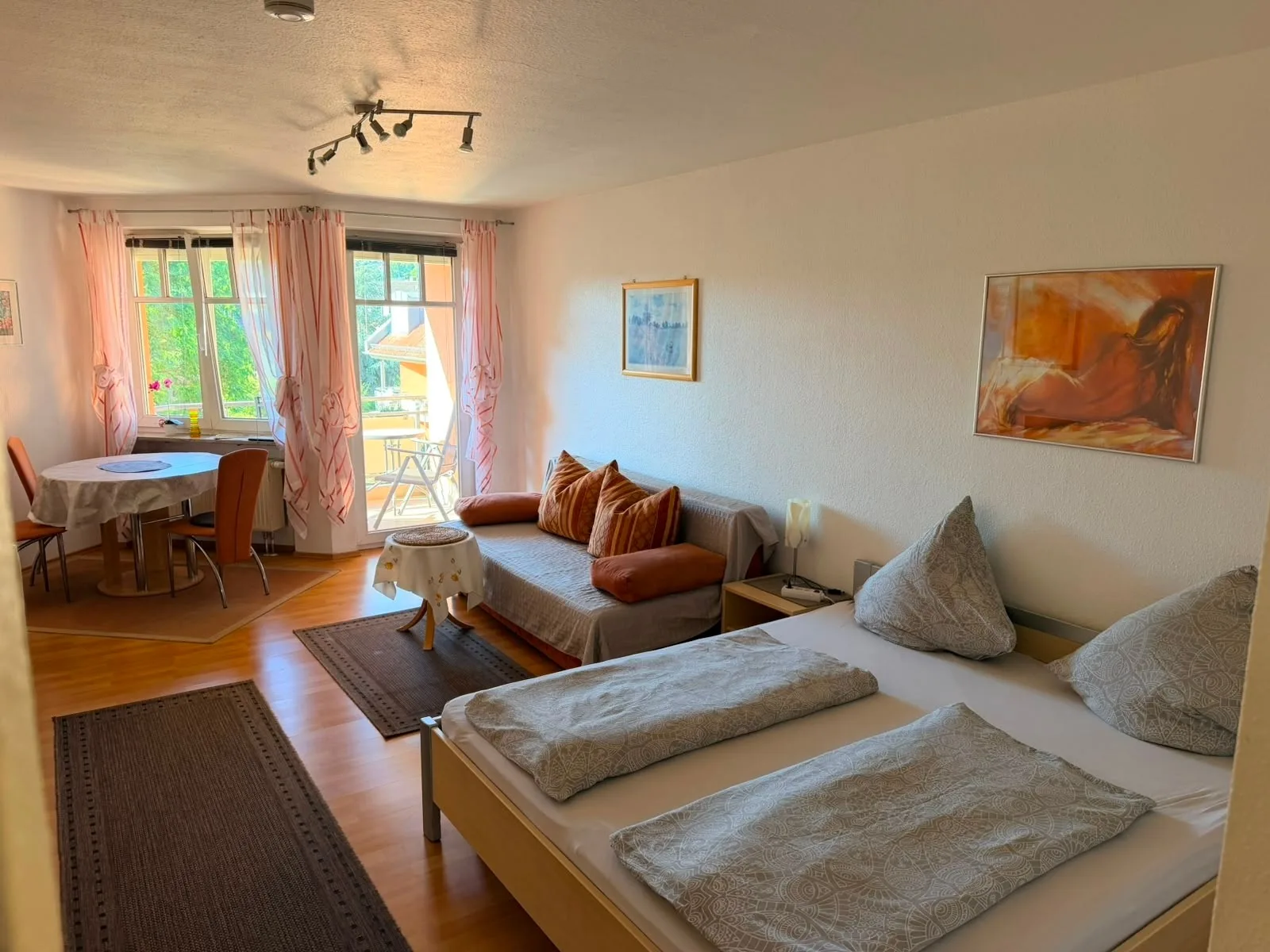 Ferienapart Abends ins Konzert Bamberg Mitte mit TG-Stellplatz + überdachten Balkon