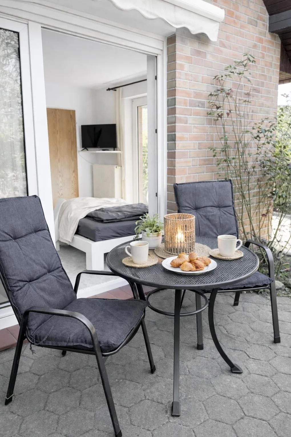 Apartment C12