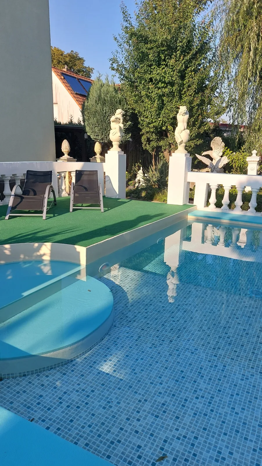 Ferienhof Pommerngreif - Wohnung Bungalow, familiär, mit Poolnutzung und Grillmöglichkeit