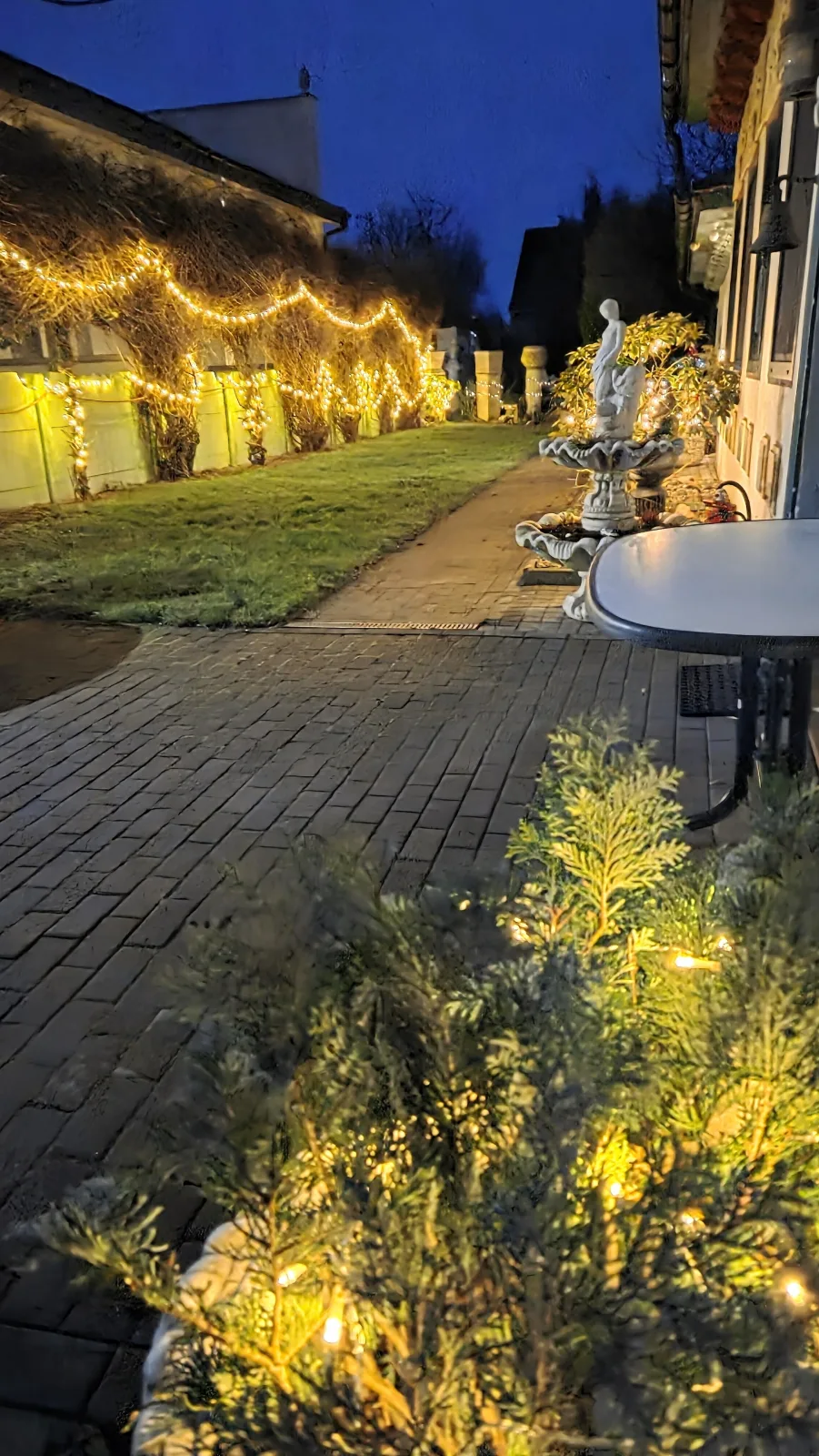 Ferienhof Pommerngreif - Wohnung Bungalow, familiär, mit Poolnutzung und Grillmöglichkeit
