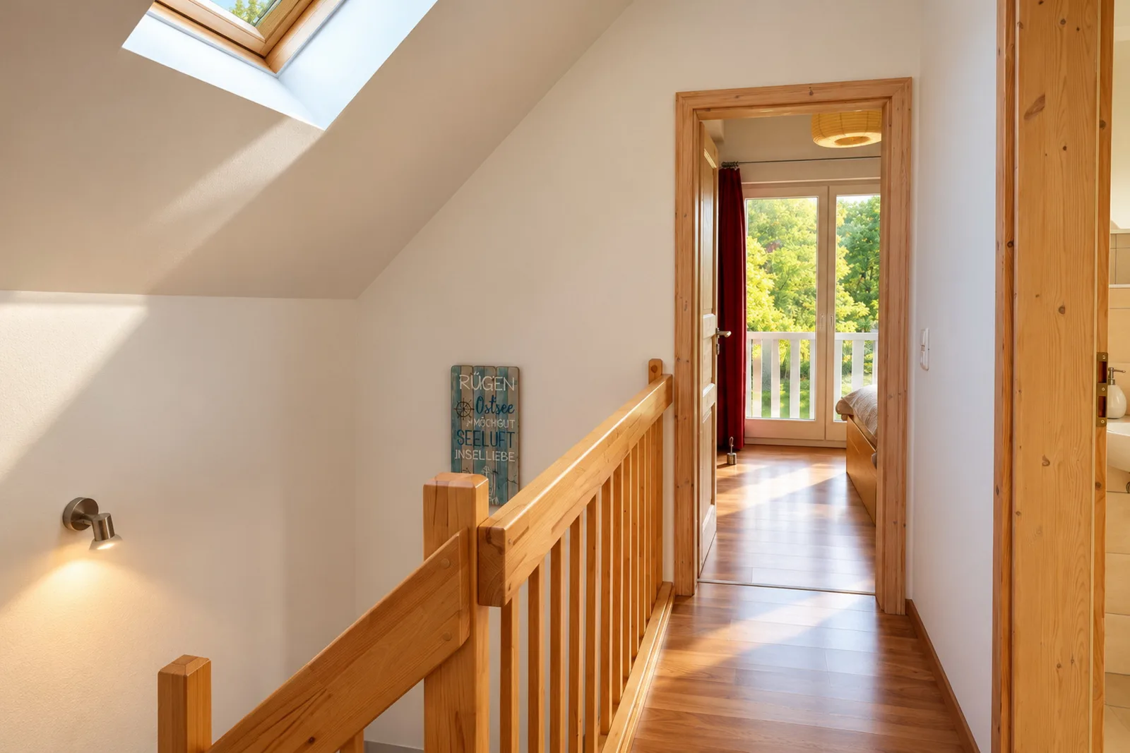 Ferienhaus Wellenläufer in Glowe mit Sauna, Kamin & Ostseeurlaub