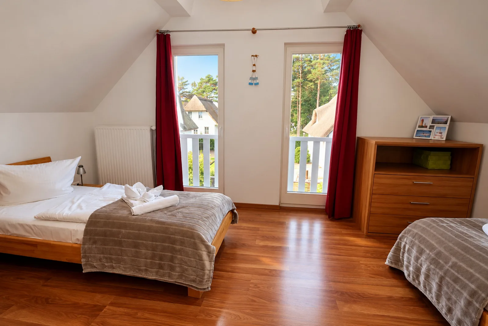 Ferienhaus Wellenläufer in Glowe mit Sauna, Kamin & Ostseeurlaub